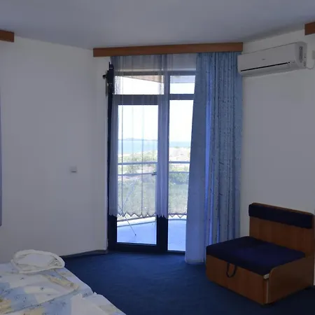 Hotell калипсо блу *